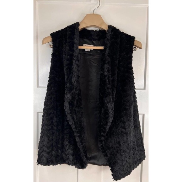 Molly Bracken Vest Women's S/M Black Solid Open Front Lined Collarless Faux Fur - Picture 1 of 9